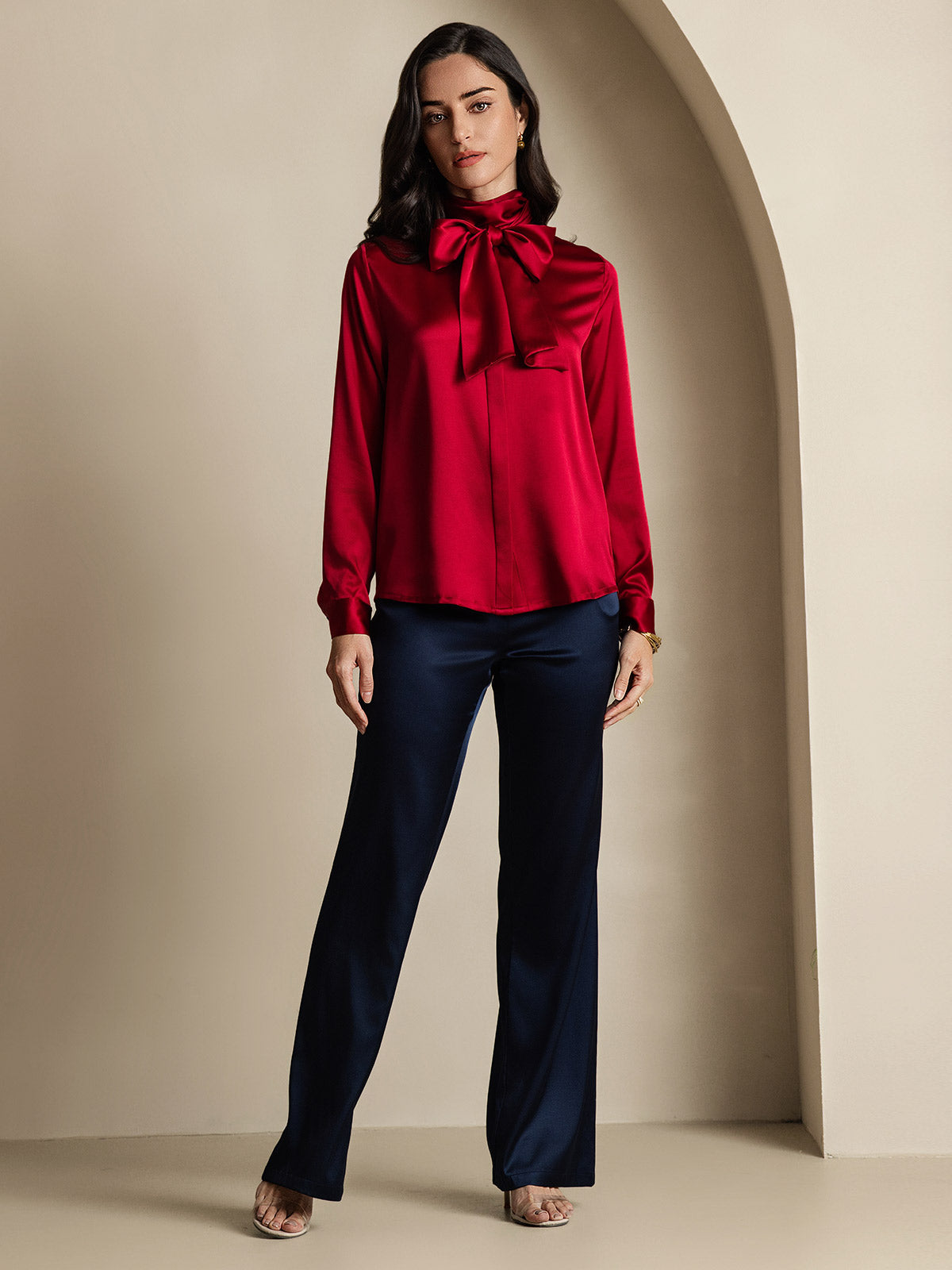 Reyanna™ | Dambasic Blus I 19 Momme Siden Med Knutkrage