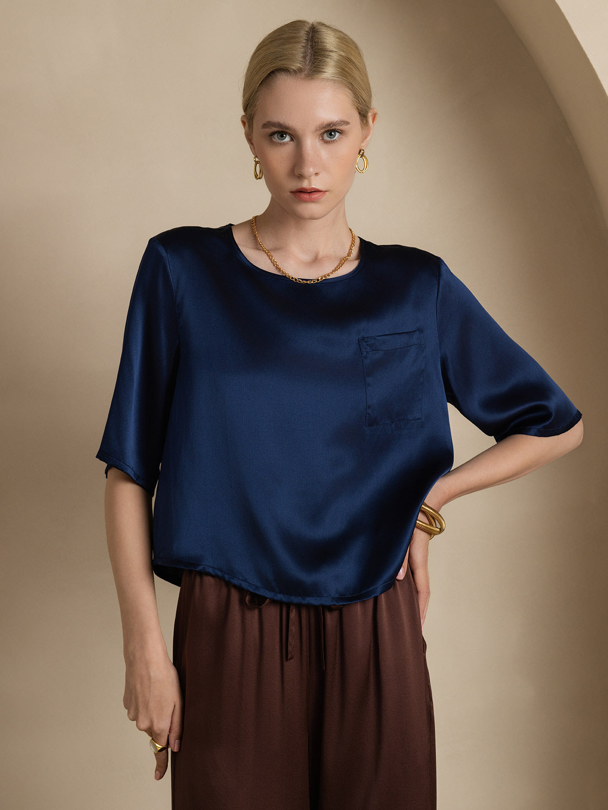 Reyanna™ | Rent Silke Enfärgad Hårärm Dam T-Shirt