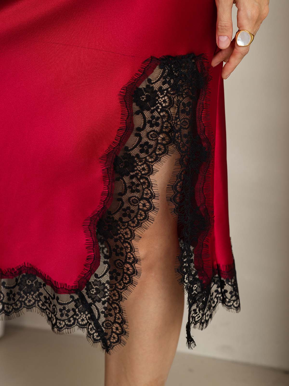Reyanna™ | Silke Spaghettiband Camisole och Slitskjol Set