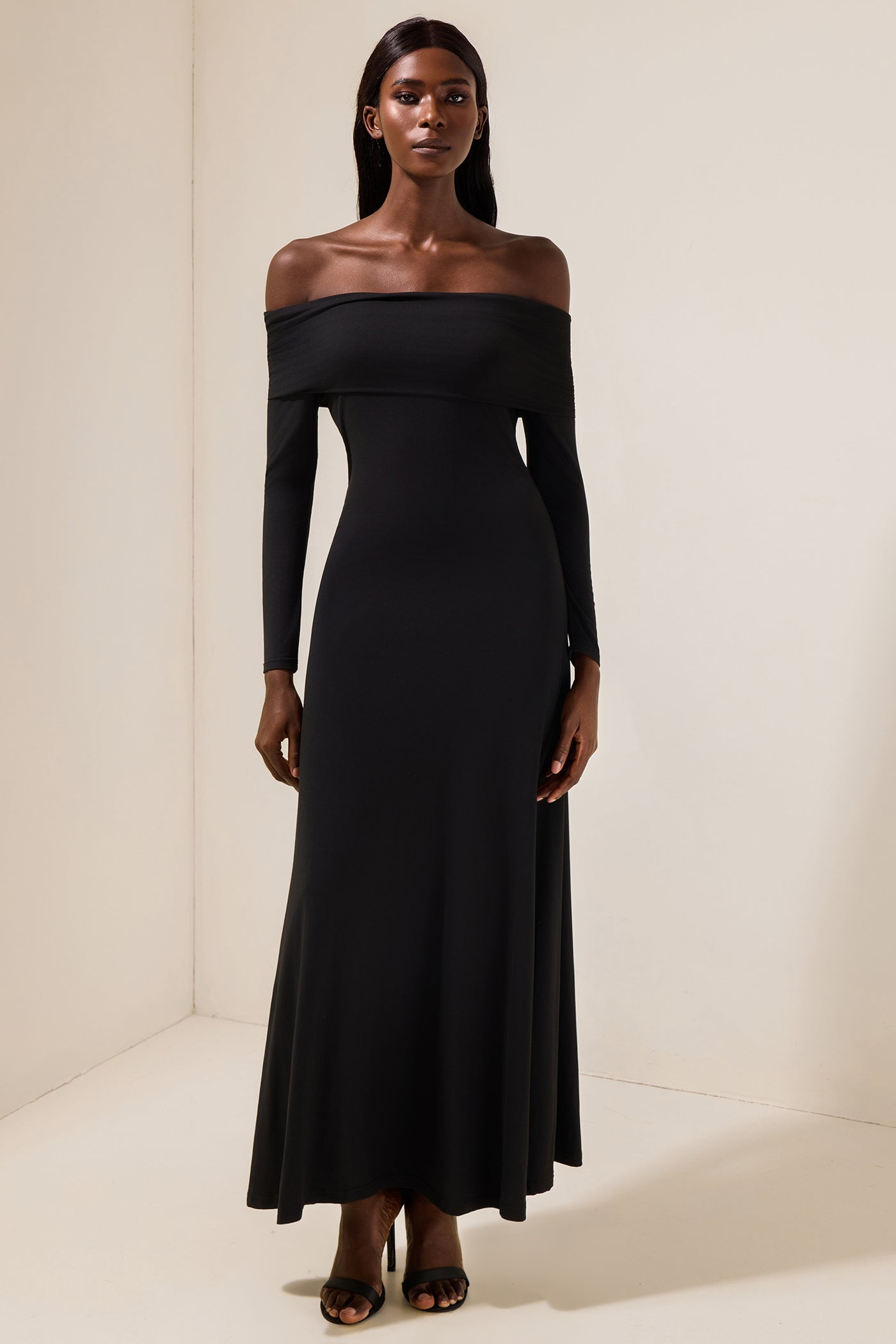 Reyanna™ | Jersey Solid Off-Shoulder Maxi Dress