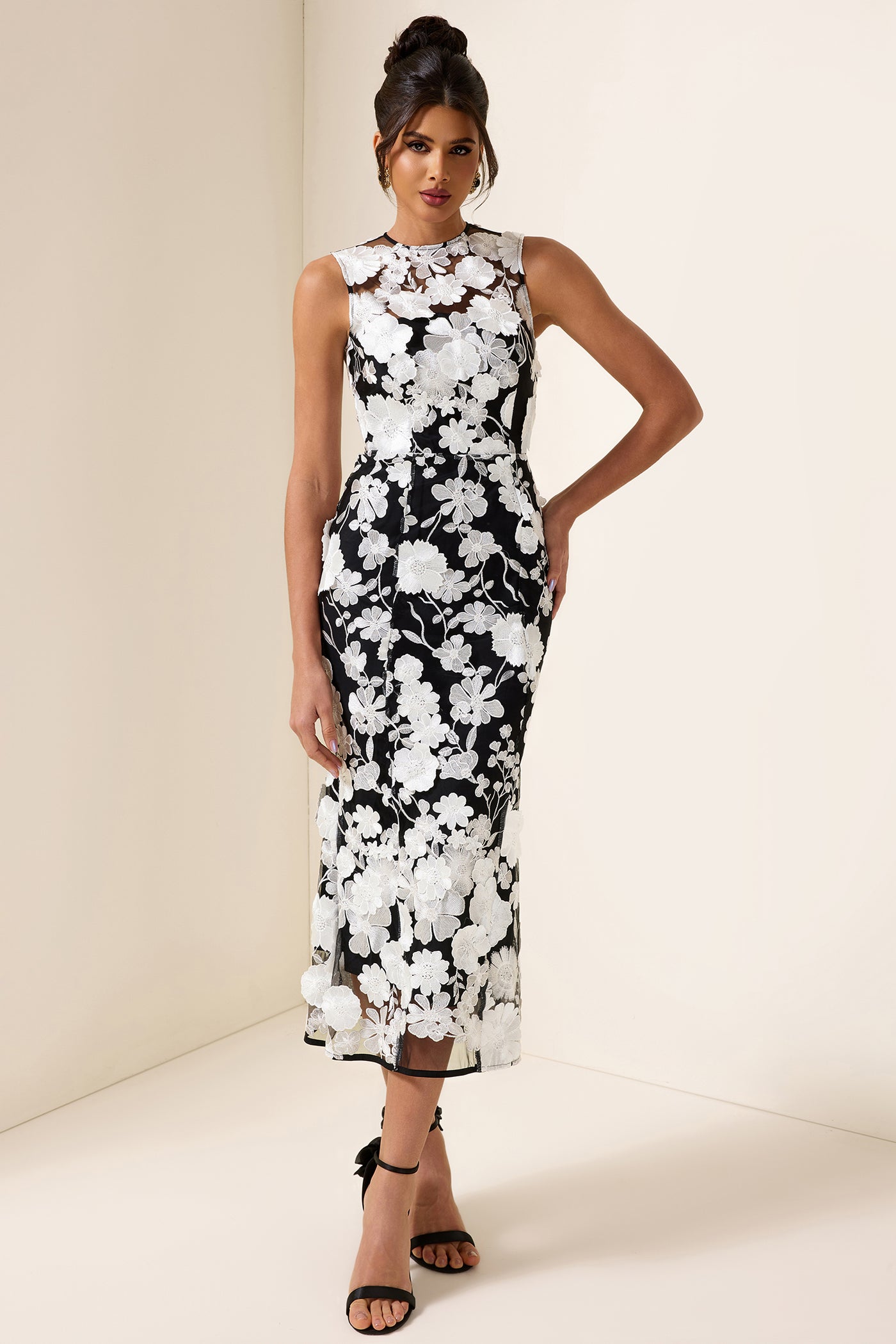 Reyanna™ | 3D Flower Round Neck Sleeveless Midi Dress