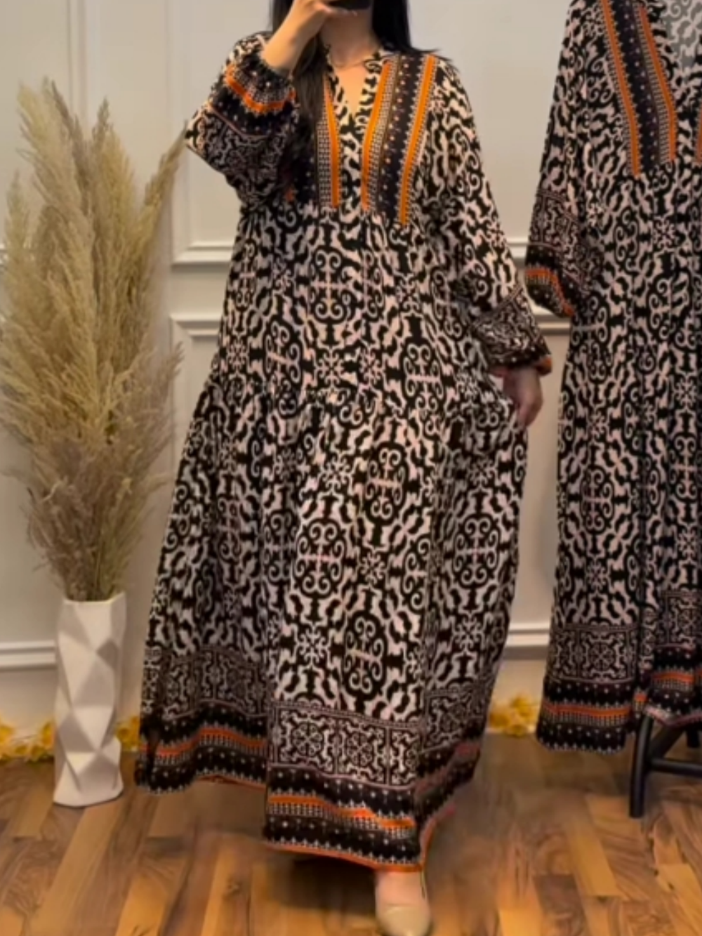 Reyanna™ | Contrast color V-neck long sleeve printed dress