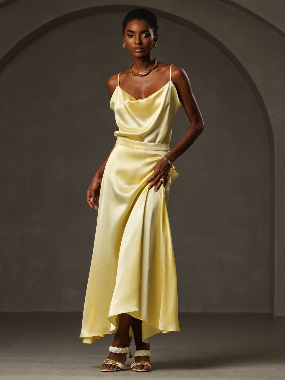 Reyanna™ | Silke Tunna Axelband Draperad Halsringning CamisoleTop