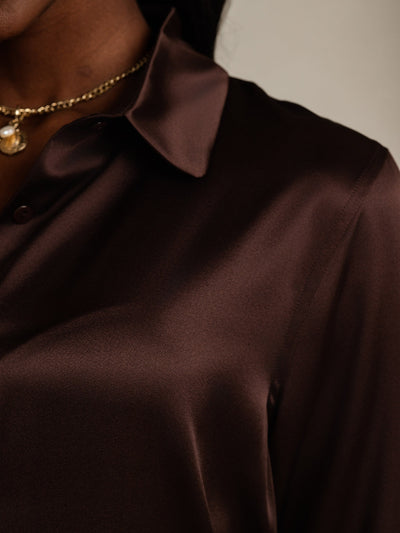 Reyanna™ | Silkesklassisk Militärinspirerad Blus Med Krage