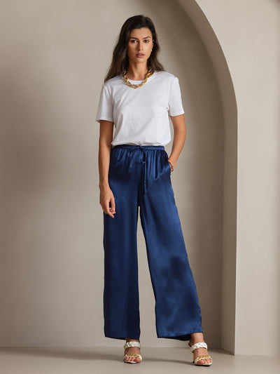 Reyanna™ | Silke Stickad Bas Rund Hals T-Shirt