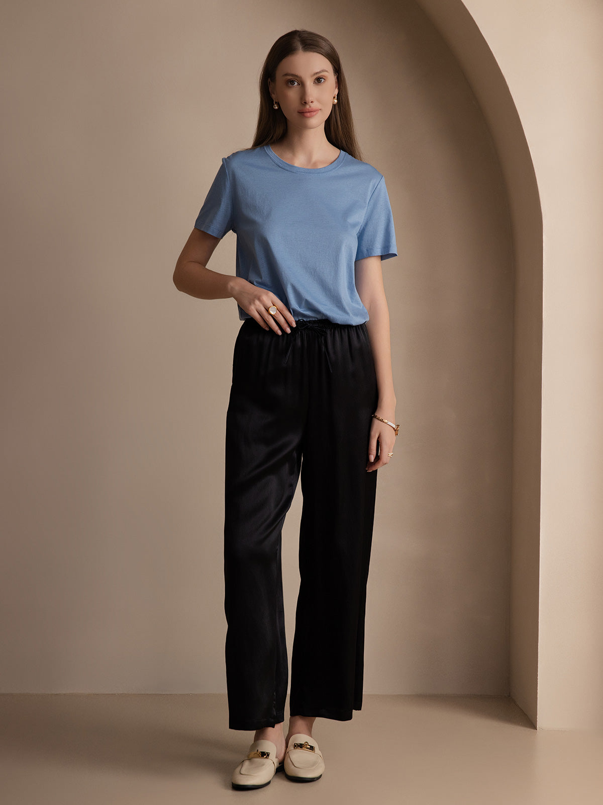 Reyanna™ | Silke Stickad Bas Rund Hals T-Shirt
