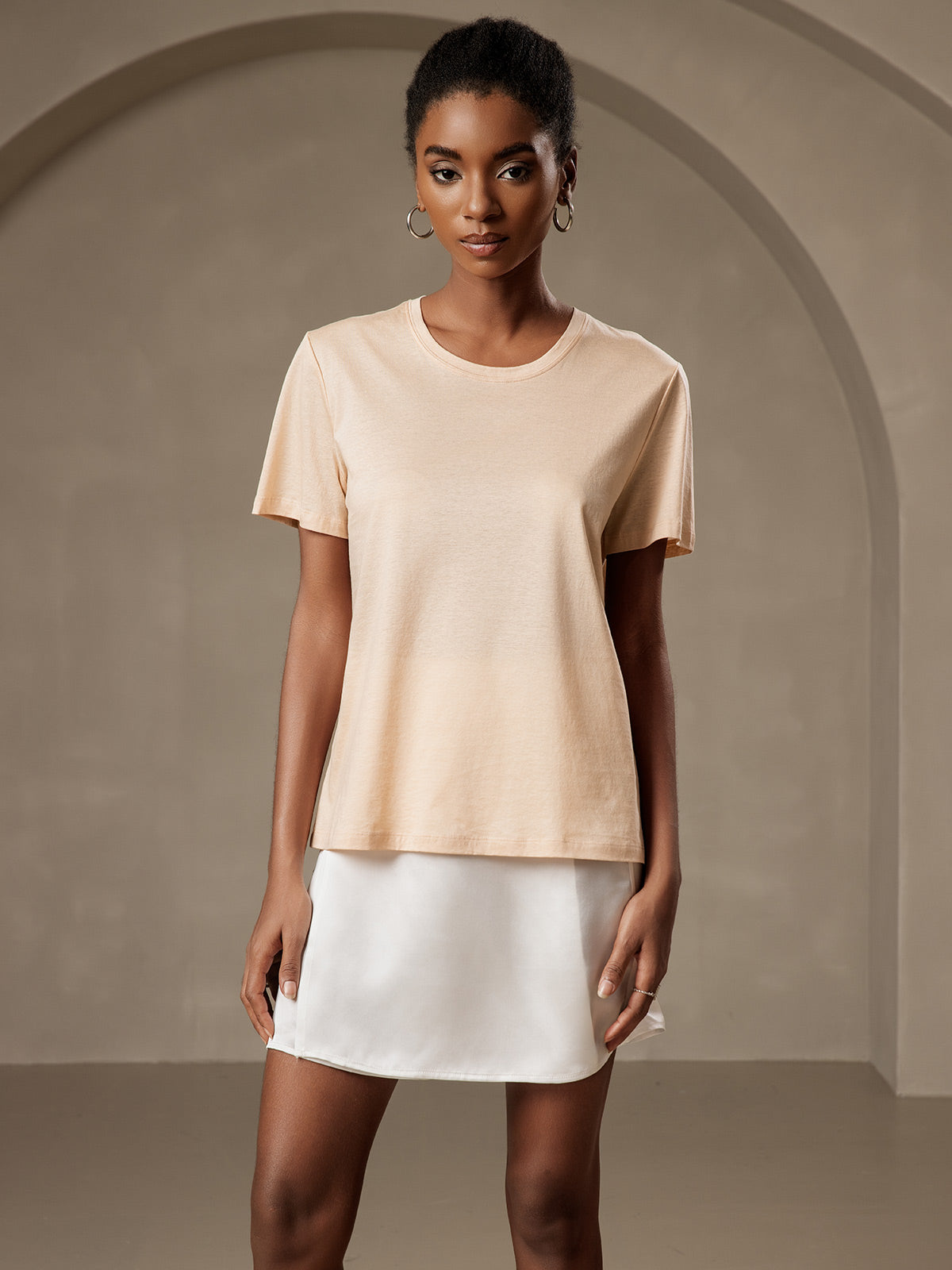 Reyanna™ | Silkestrikad Rundhals T-shirt