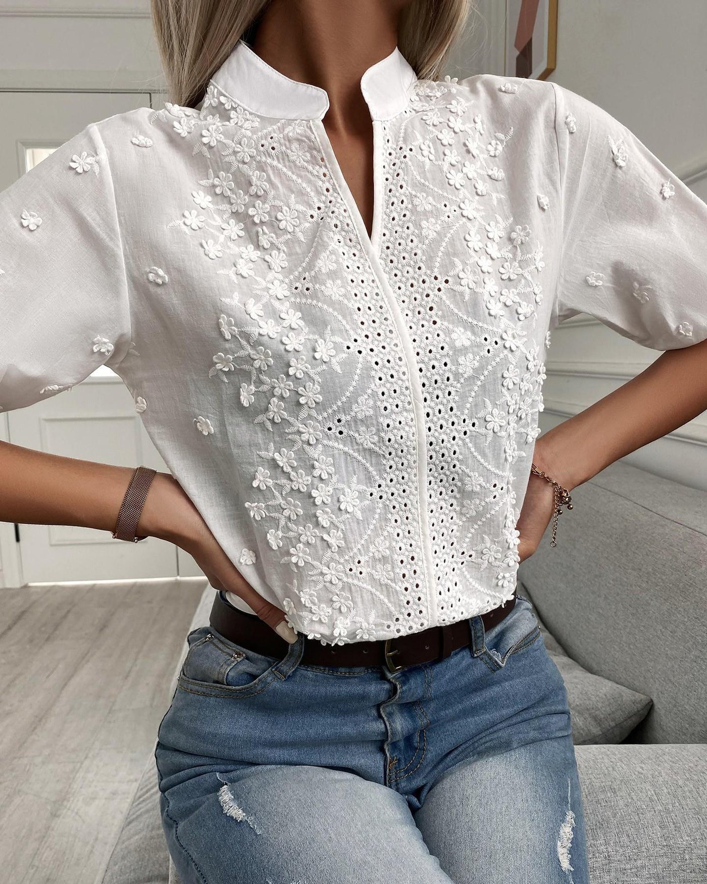 Reyanna |Lara | Elegant blus med broderi