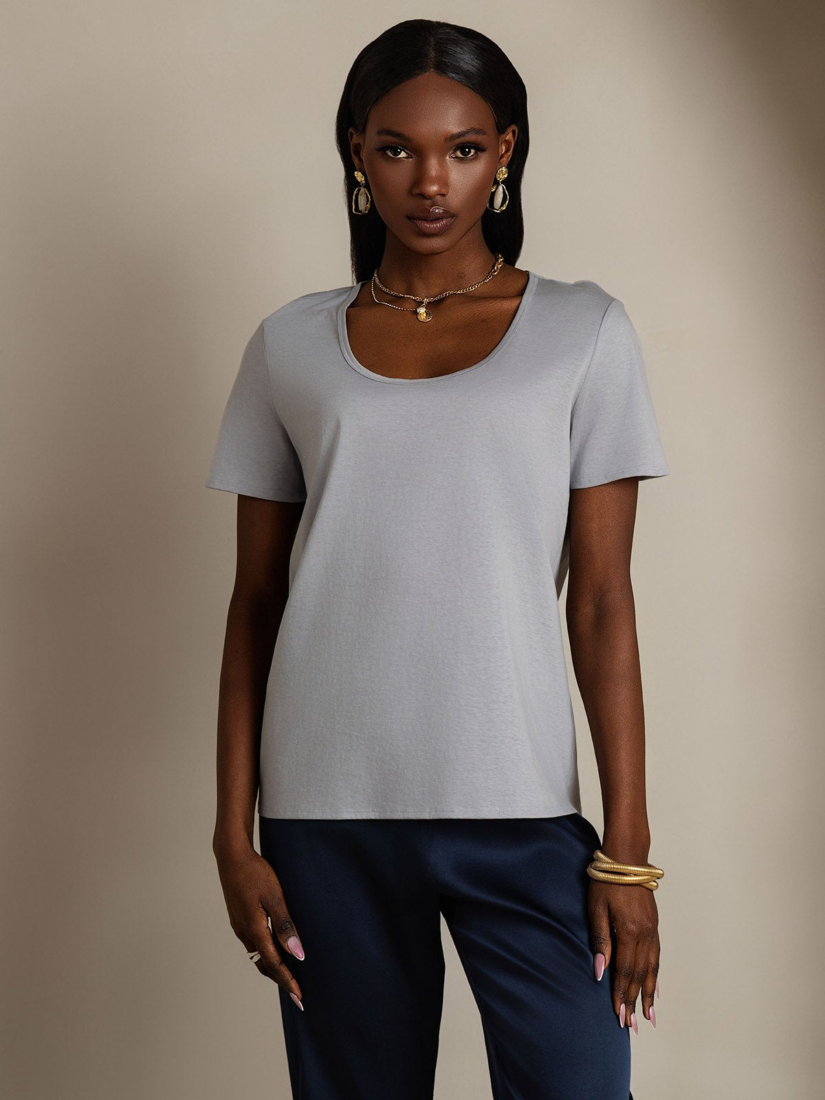 Reyanna™ | Silkeblandning U-ringning Dam T-shirt