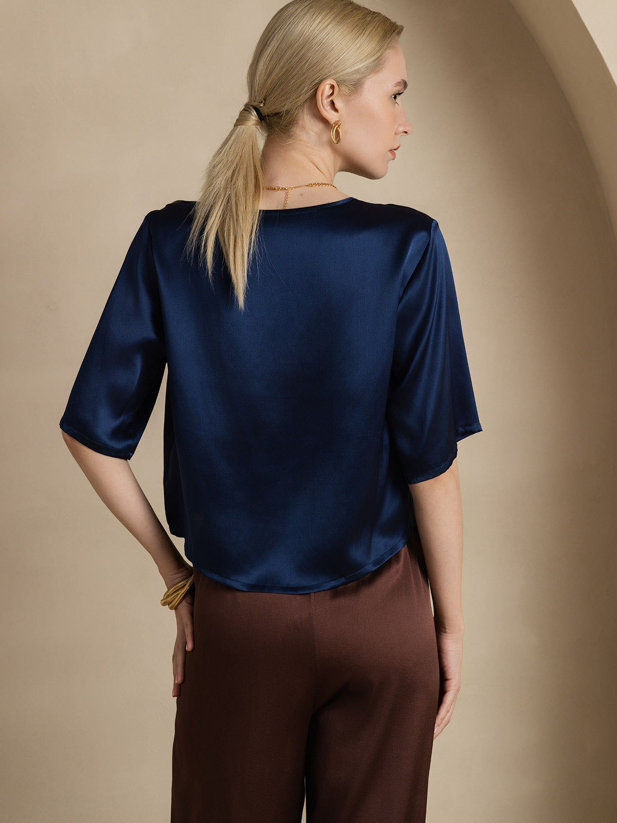 Reyanna™ | Rent Silke Enfärgad Hårärm Dam T-Shirt