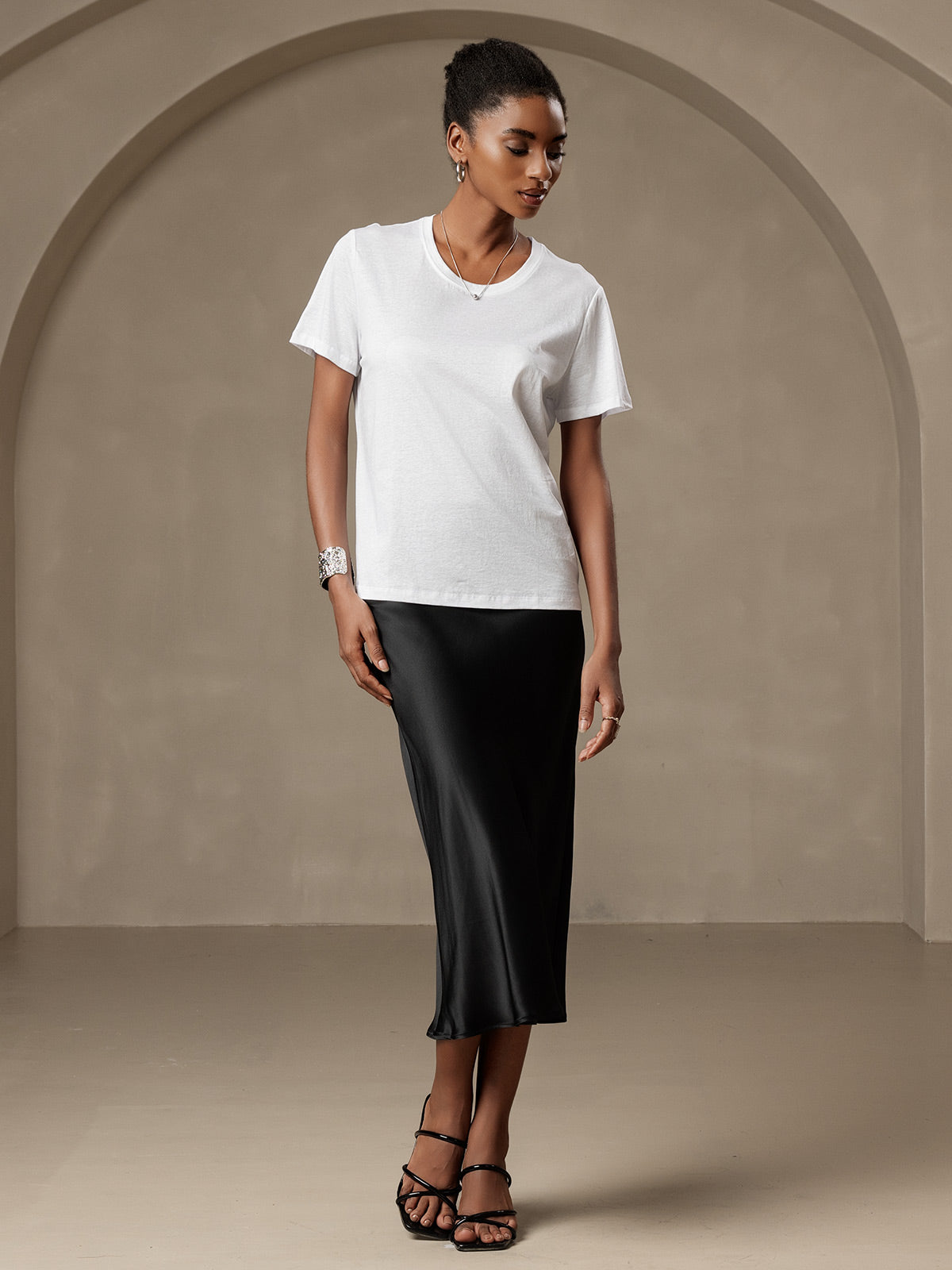 Reyanna™ | Silkestrikad Rundhals T-shirt