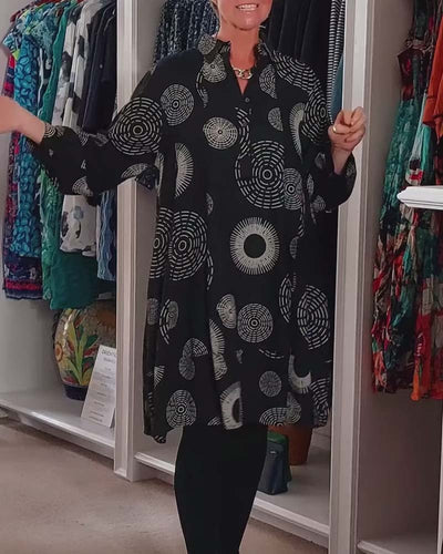 Casual klänning med geometriskt tryck