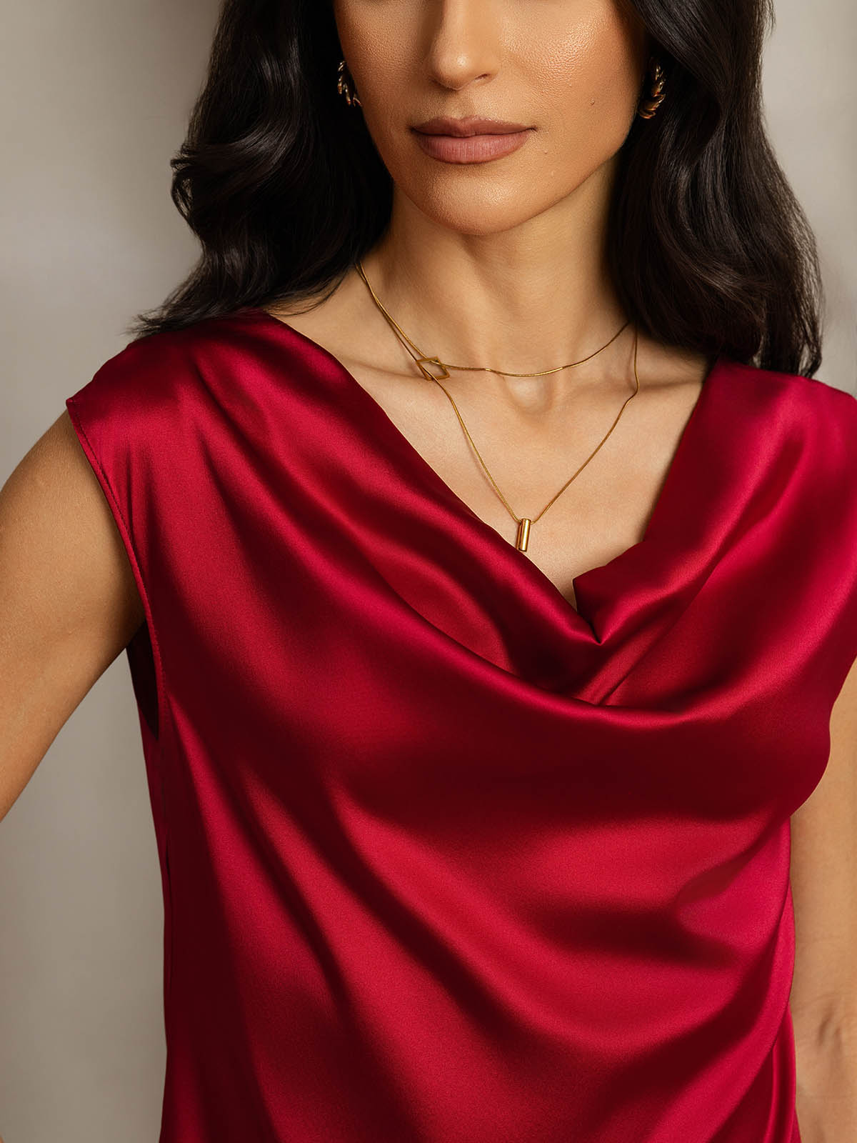 Reyanna™ | Silke Kappärmad Krage Tanktop/Blus