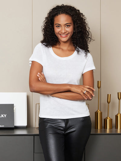 Reyanna™ | Silke Stickad Rundhals T-shirt