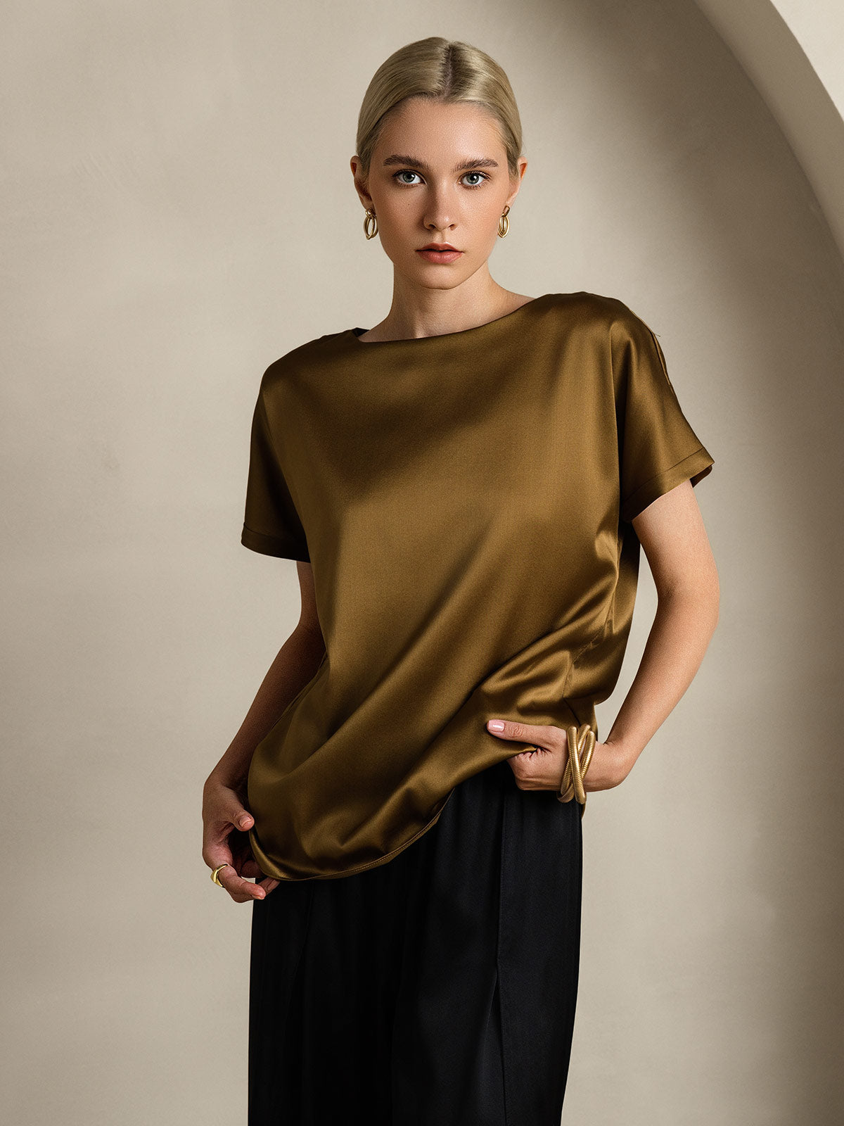Reyanna™ |Silkesklassisk Avslappnad T-shirt med Kort Ärme