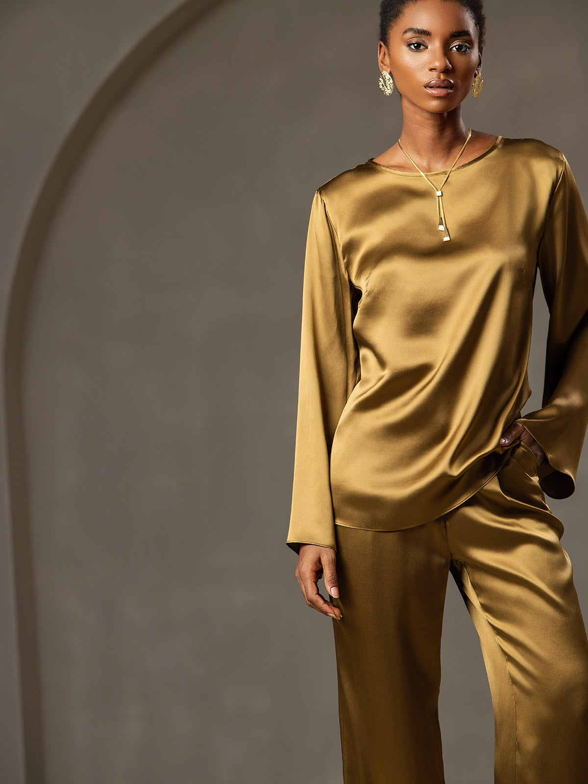 Reyanna™ | Silke Avslappnad Långärmad Blus