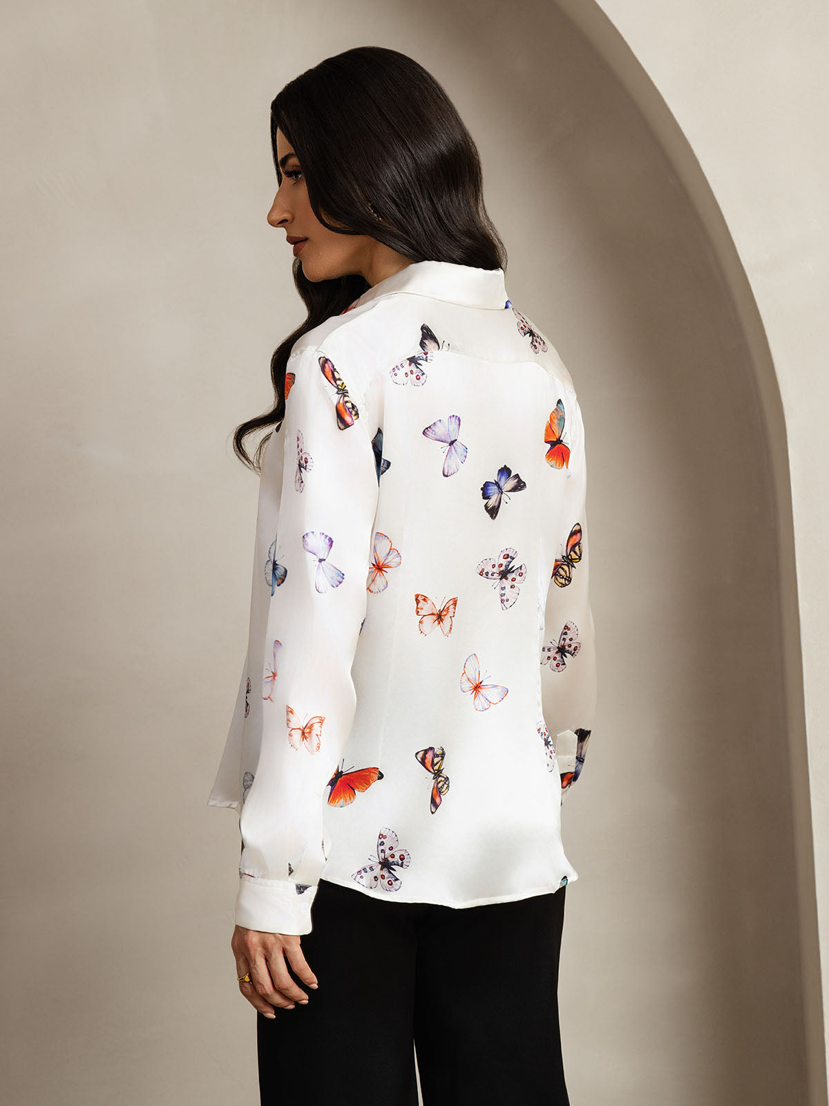 Reyanna™ | Silke Basic Military Lapel Skjorta