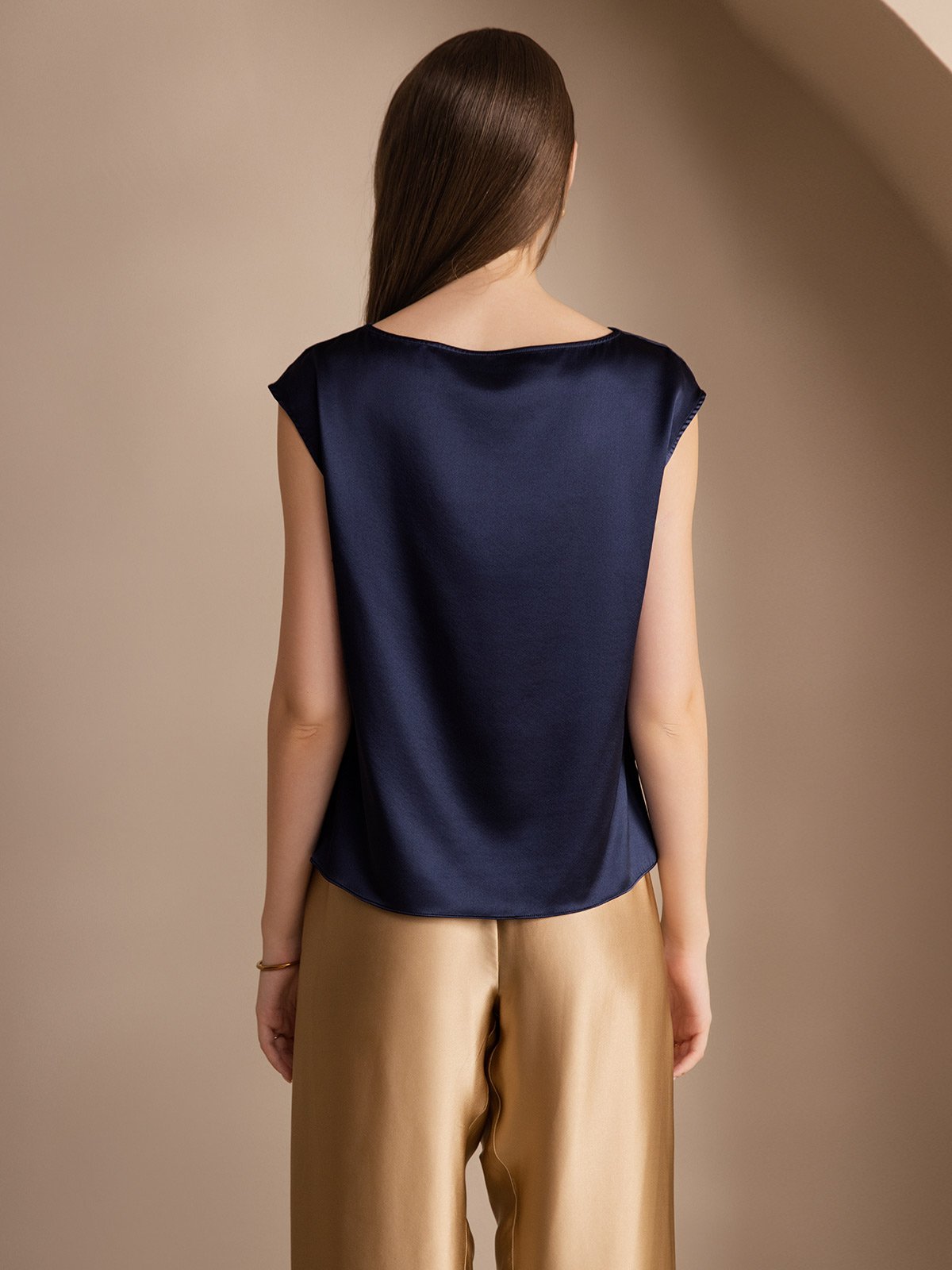 Reyanna™ | Silke Kappärmad Krage Tanktop/Blus