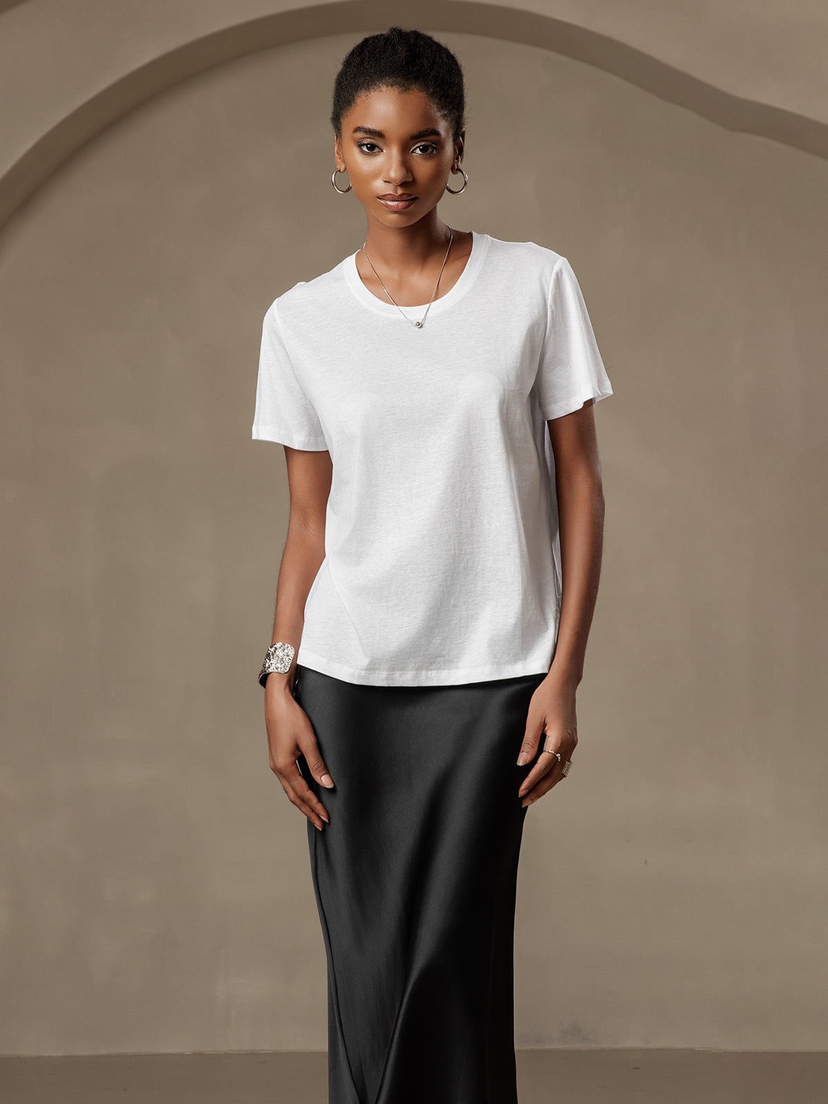 Reyanna™ | Silkestrikad Rundhals T-shirt