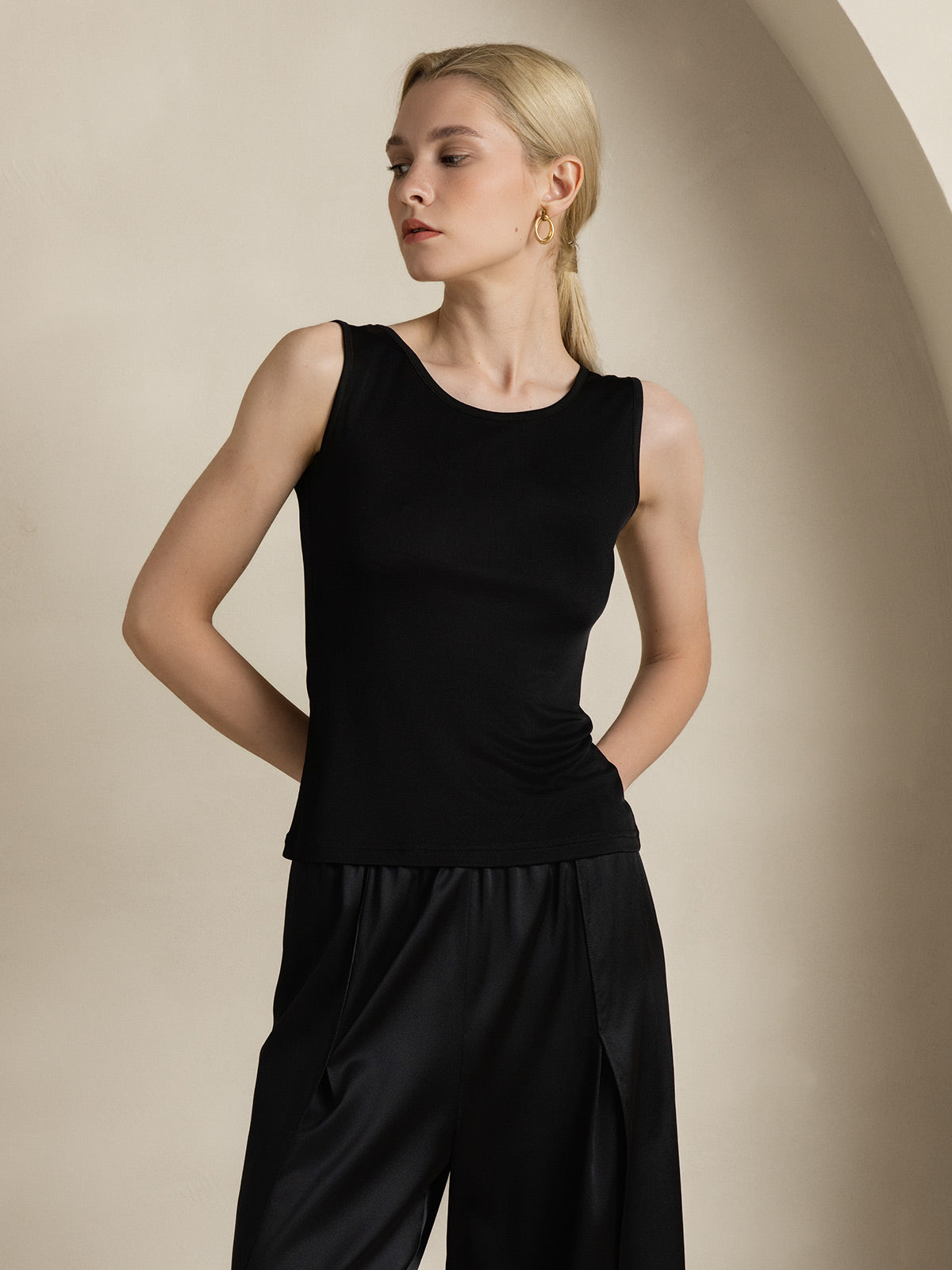 Reyanna™ | Sidenstickad Lounge Rund Halsringning Tank Top