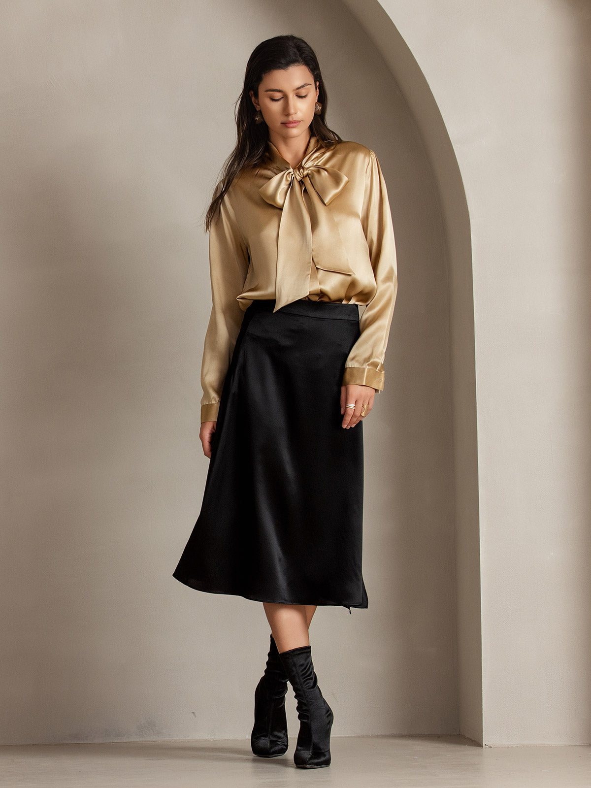 Reyanna™ | Siden Enfärgad Elegant Kjol Med Sprund