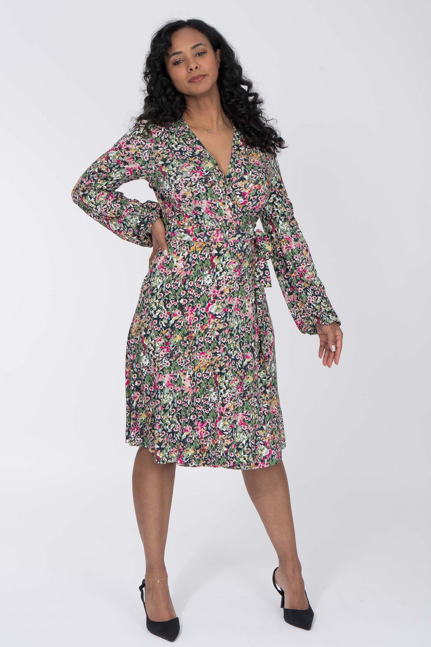 Puff sleeve short wrap jersey dress - Pink flowers