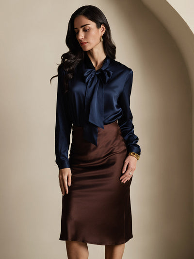 Reyanna™ | Elegant Siden Skjorta med Knytkrage och Långa Ärmar