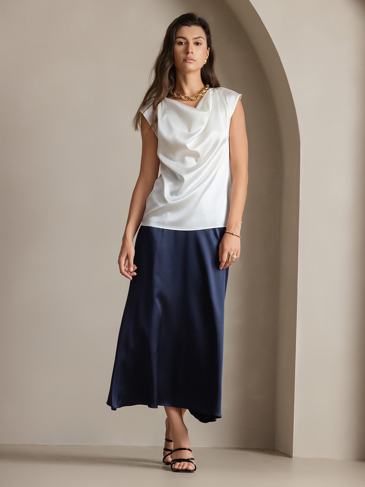 Reyanna™ | Silke Kappärmad Krage Tanktop/Blus