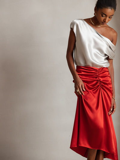Reyanna™ | Silke Chic En-Skulder Blus