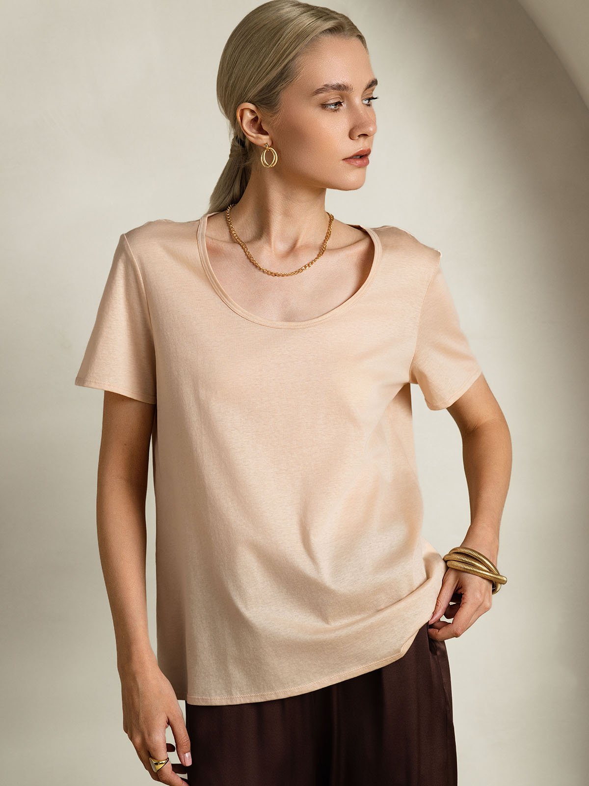Reyanna™ | Silkeblandning U-ringning Dam T-shirt