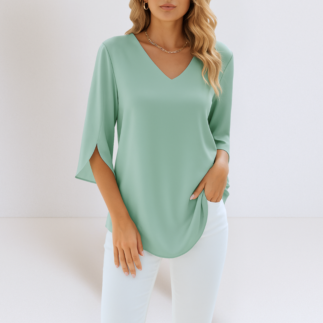 Reyanna |Jannike | Blus med V-ringning och Delade Ärm­ar