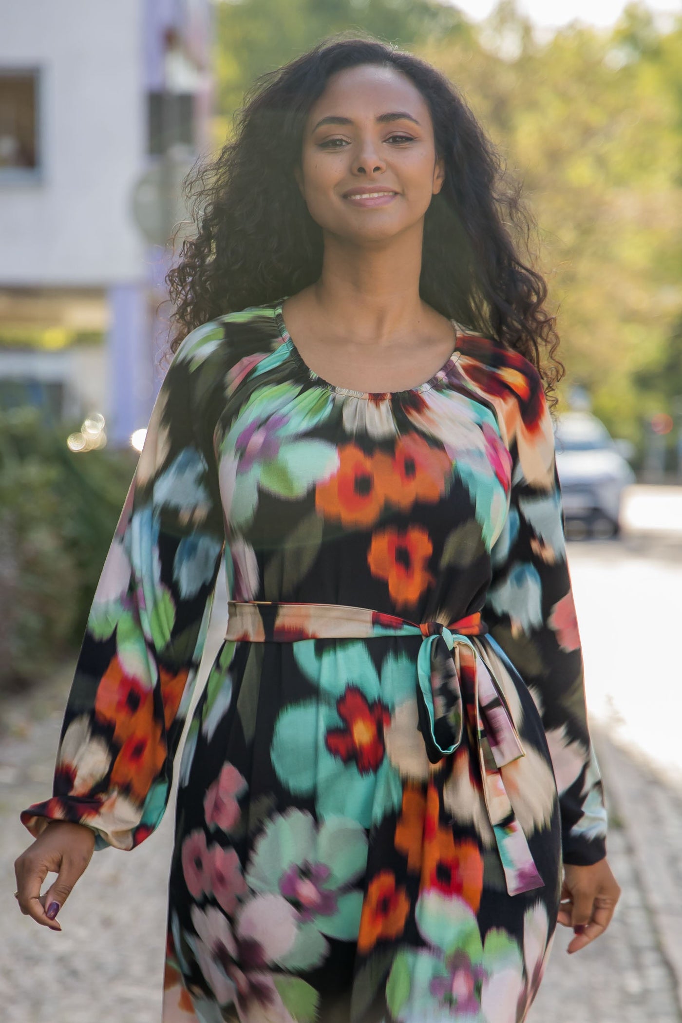 A-lined belted midi jersey dress - Black
