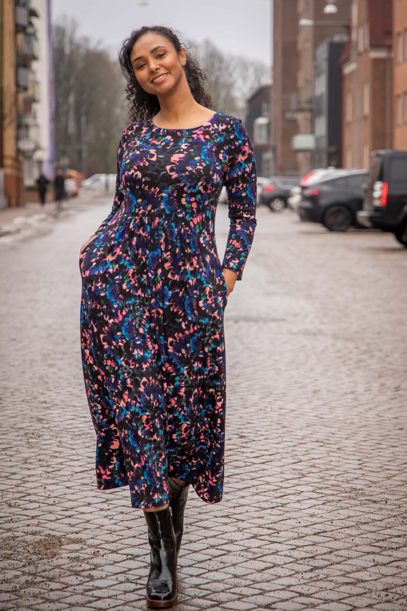 Ideal printed midi jersey dress - Blue-Pink