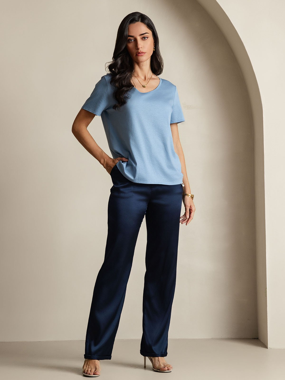 Reyanna™ | Silkeblandning V-ringning Dam T-shirt