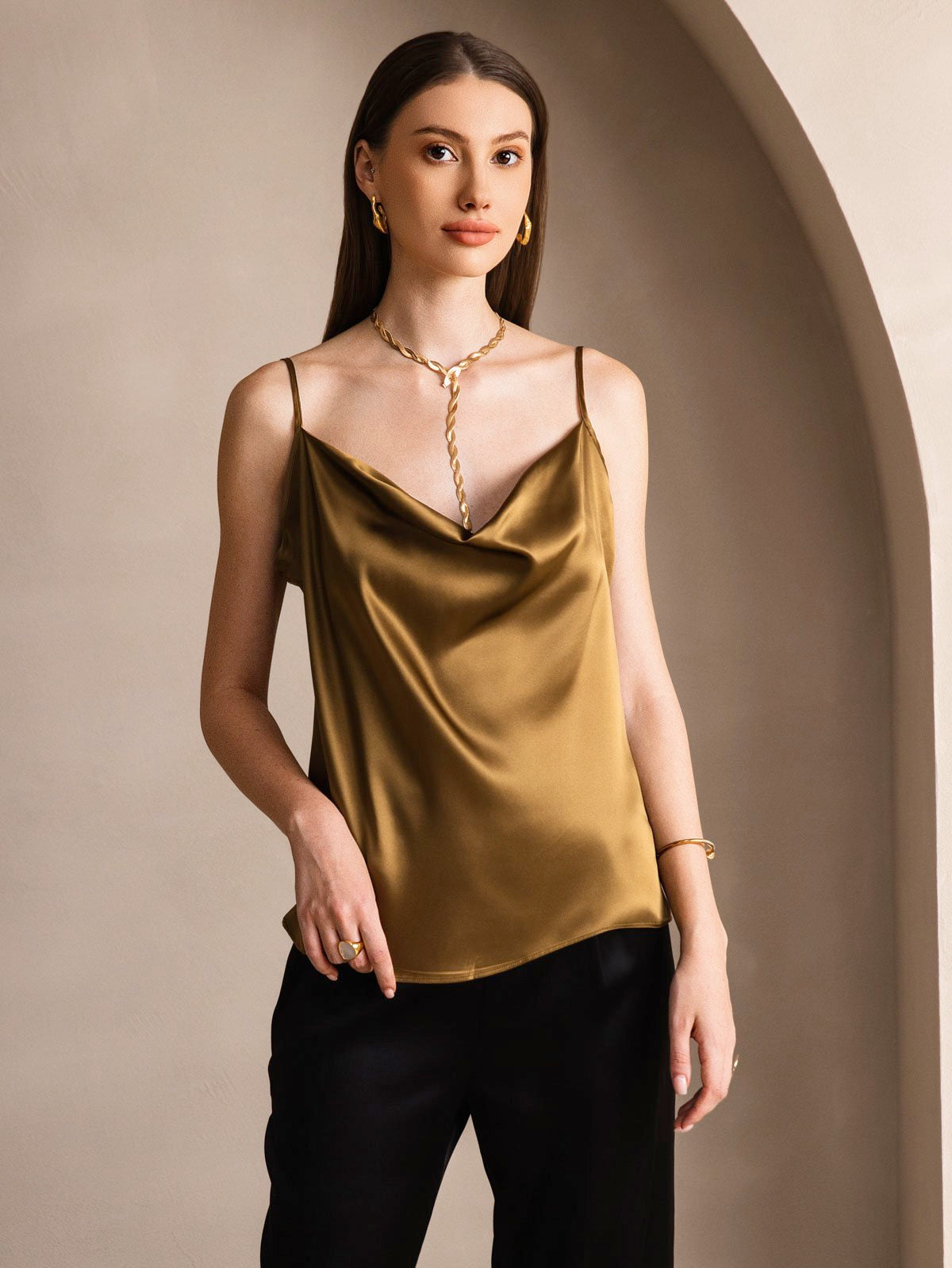 Reyanna™ | Silke Tunna Axelband Draperad Halsringning CamisoleTop