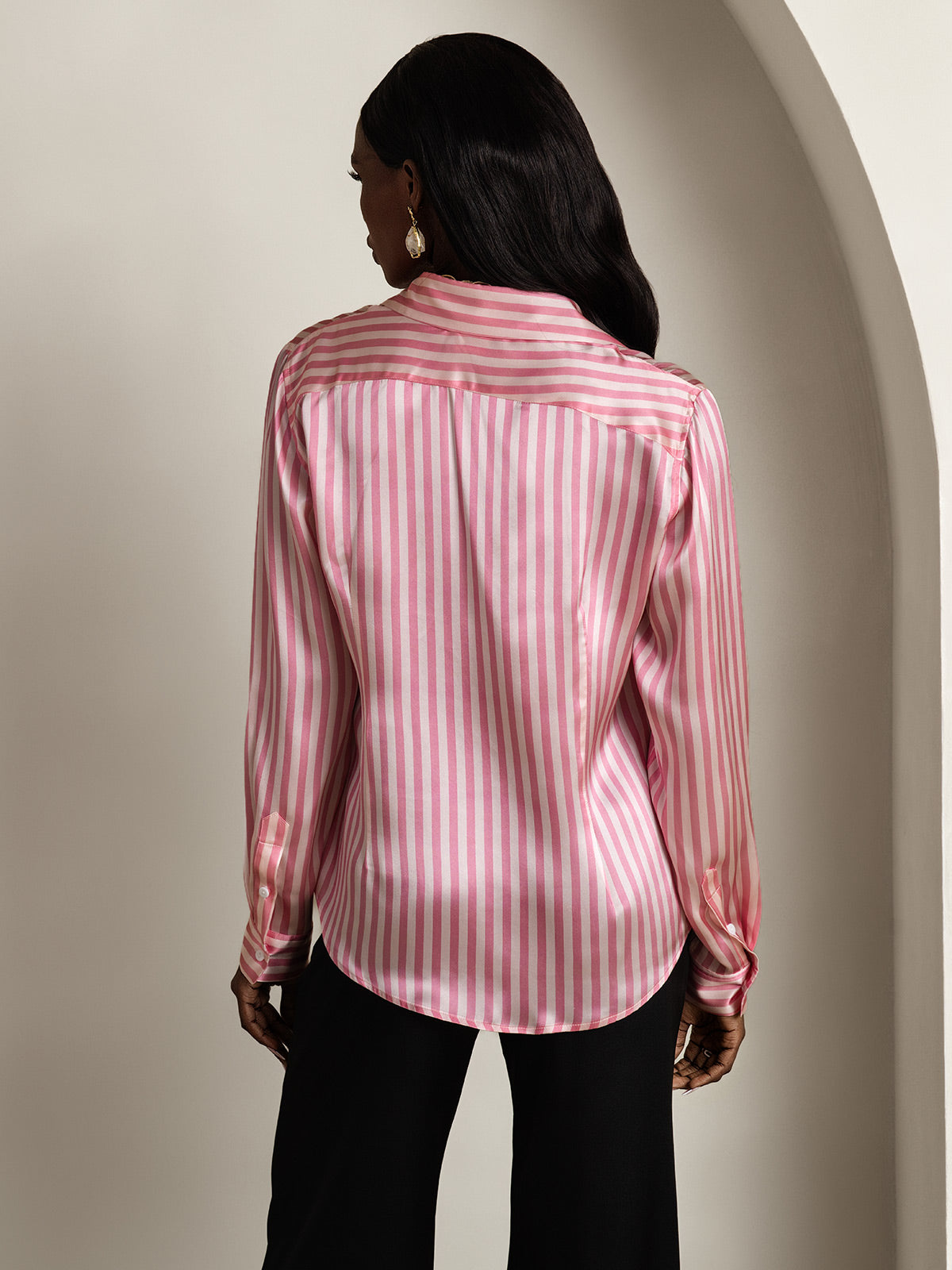 Reyanna™ | Silke Basic Military Lapel Skjorta