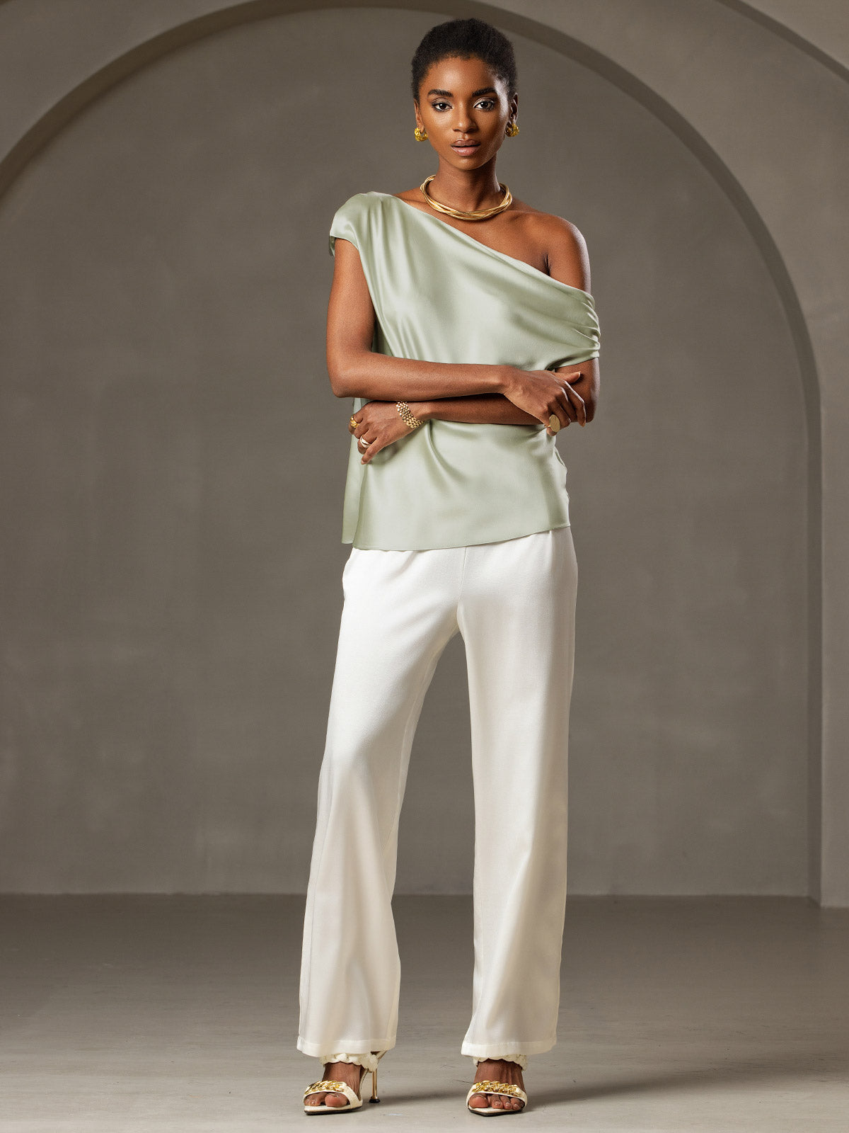 Reyanna™ | Silke Chic En-Skulder Blus