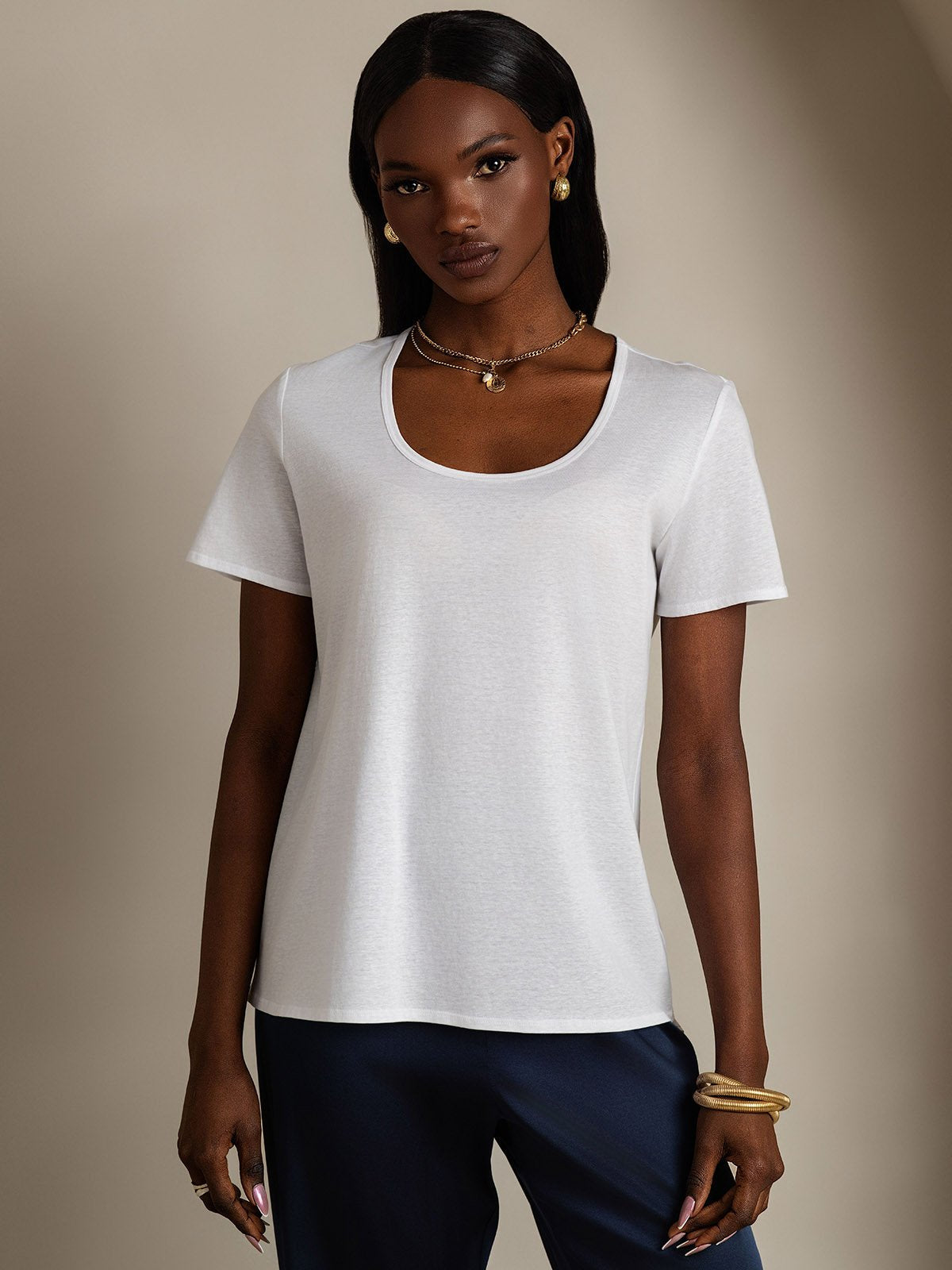 Reyanna™ | Silkeblandning U-ringning Dam T-shirt