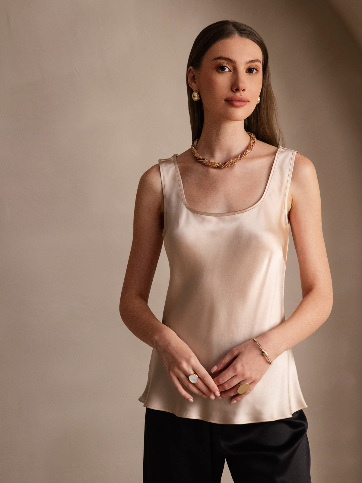 Reyanna™ | Silke U-ringad Axelbands Camiseta Top