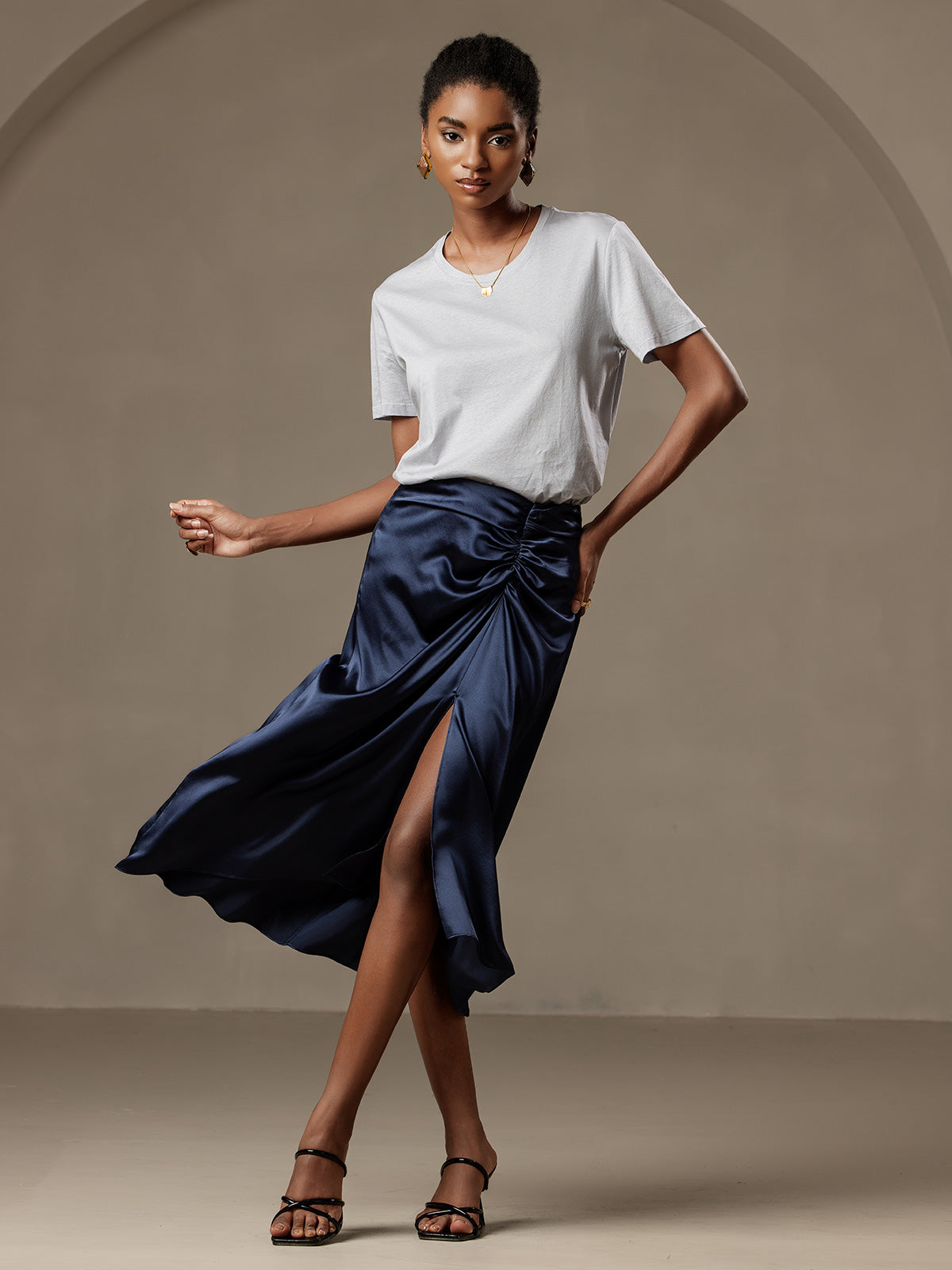Reyanna™ | Silke Stickad Bas Rund Hals T-Shirt