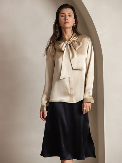 Reyanna™ | Elegant Siden Skjorta med Knytkrage och Långa Ärmar
