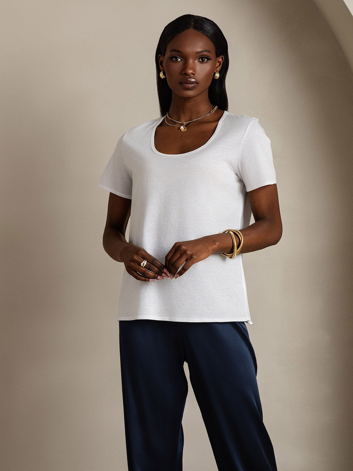 Reyanna™ | Silkeblandning U-ringning Dam T-shirt