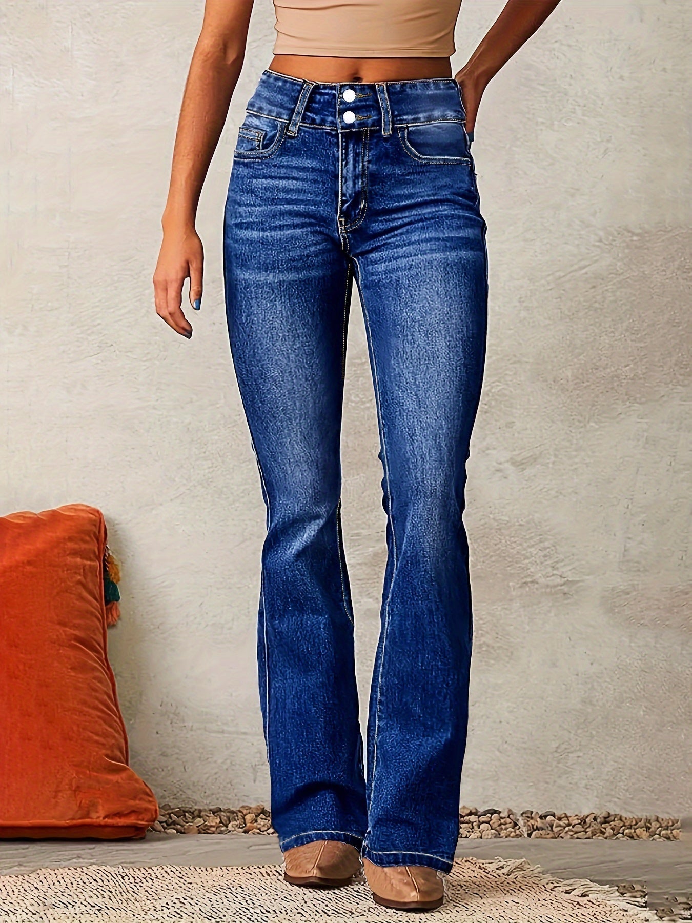 Reyanna |Lova | Utsvängda jeans med hög midja