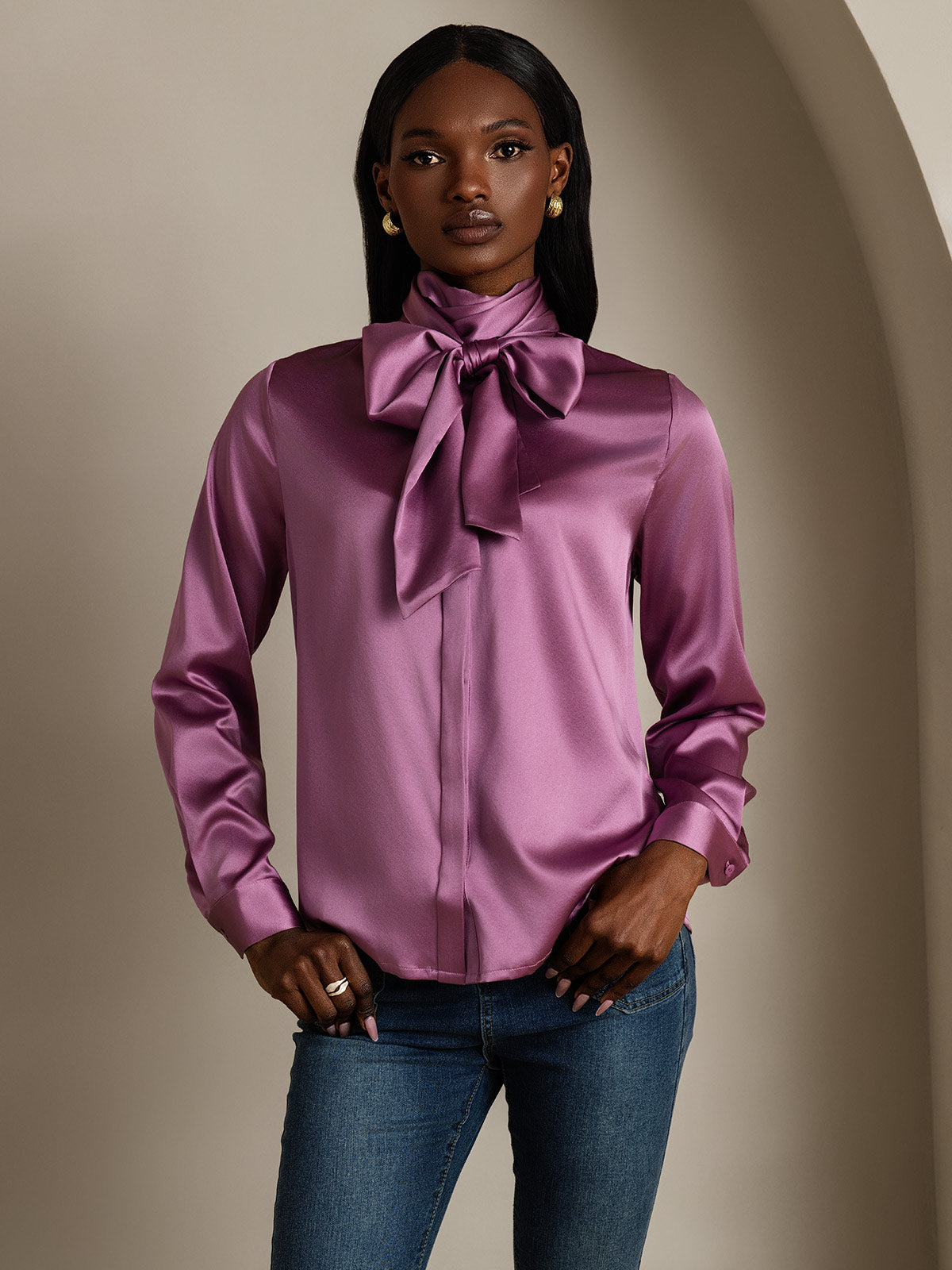 Reyanna™ | Dambasic Blus I 19 Momme Siden Med Knutkrage