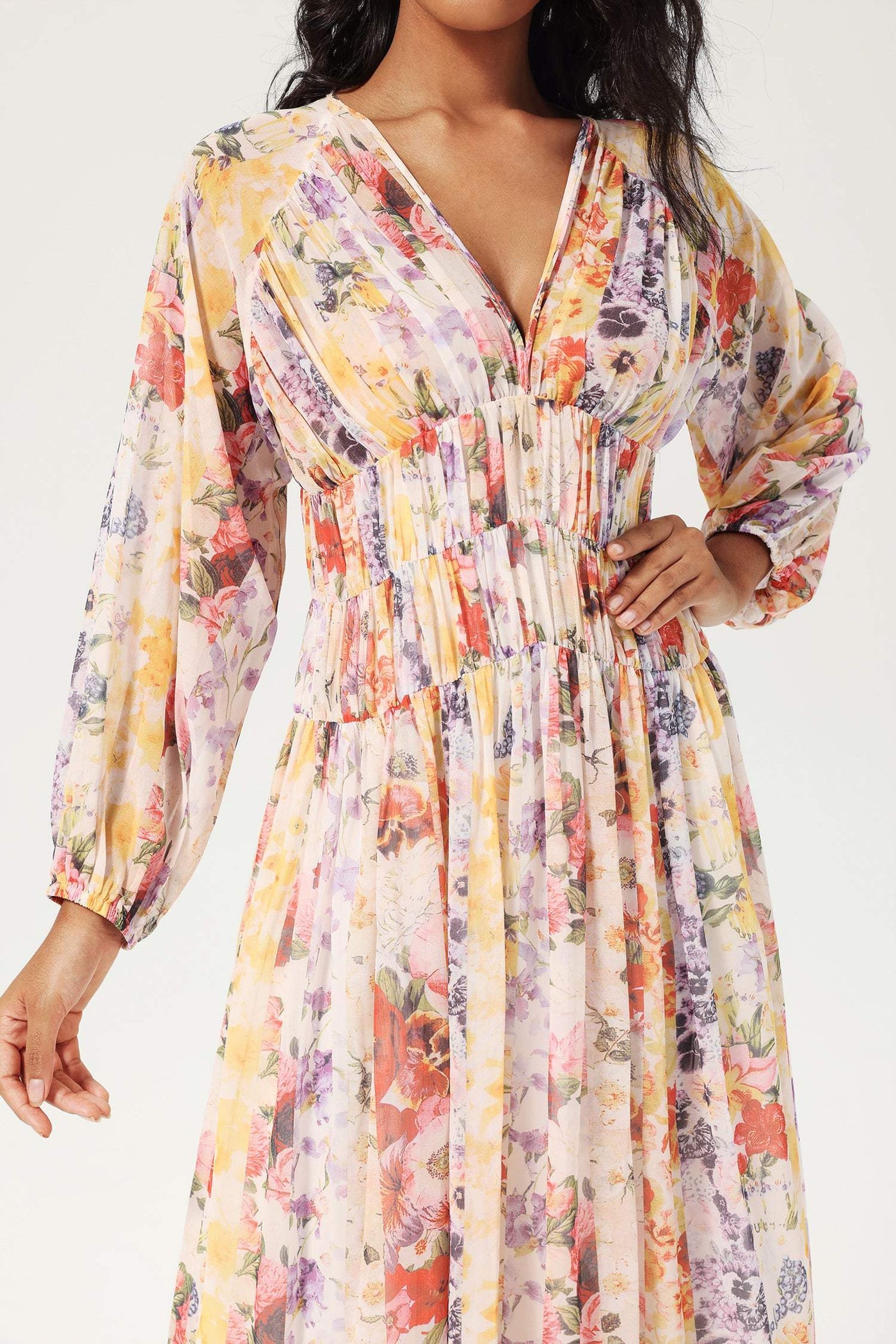 Reyanna™ | Floral V-Neck Lantern Sleeve Midi Dress