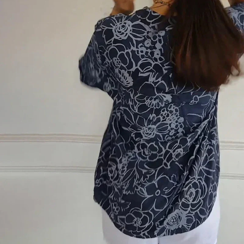 Reyanna |Lotta | Elegant blus med blommor
